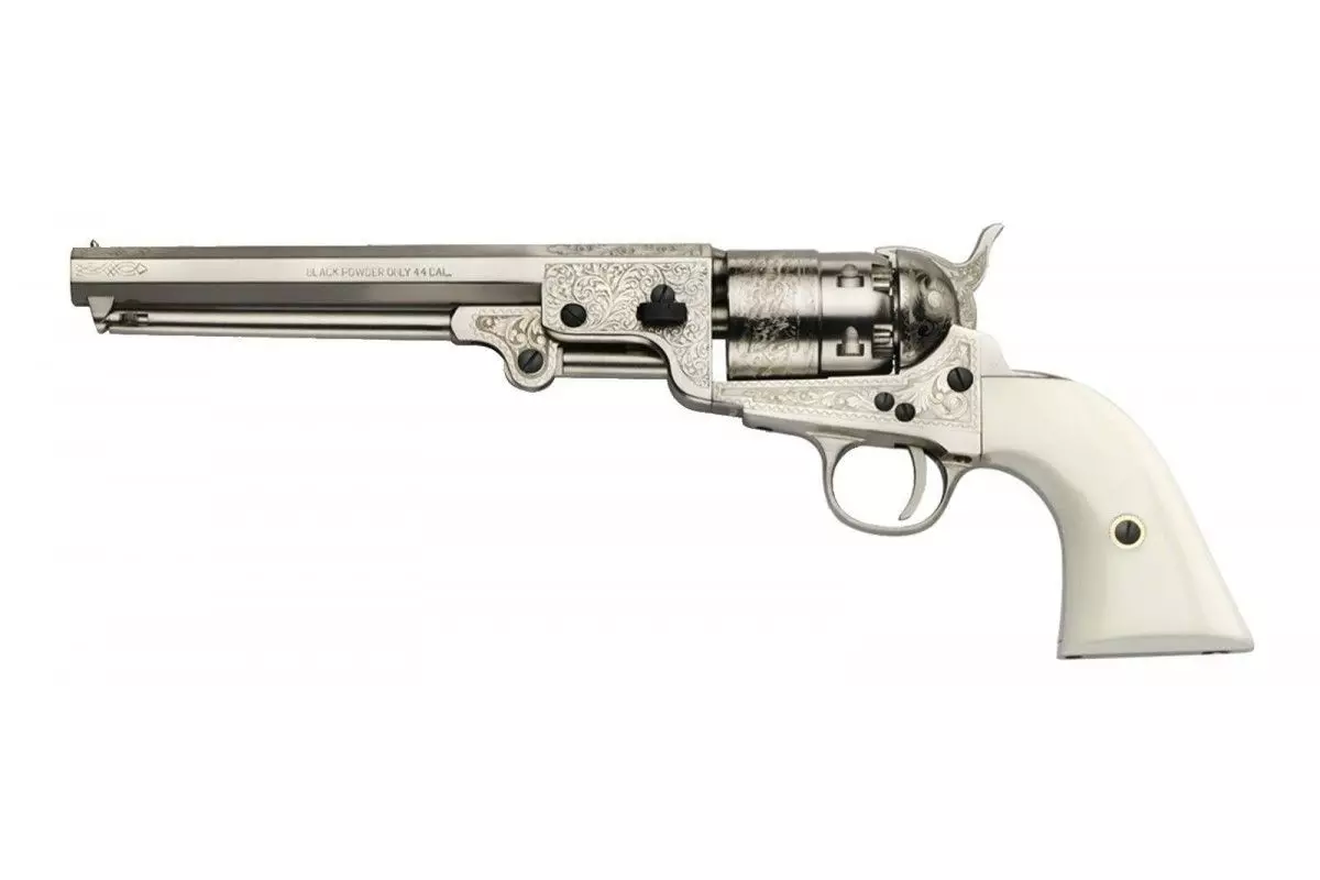 Révolver poudre noire Pietta 1851 Colt Navy Rebnord laiton nickelé gravé calibre 44 