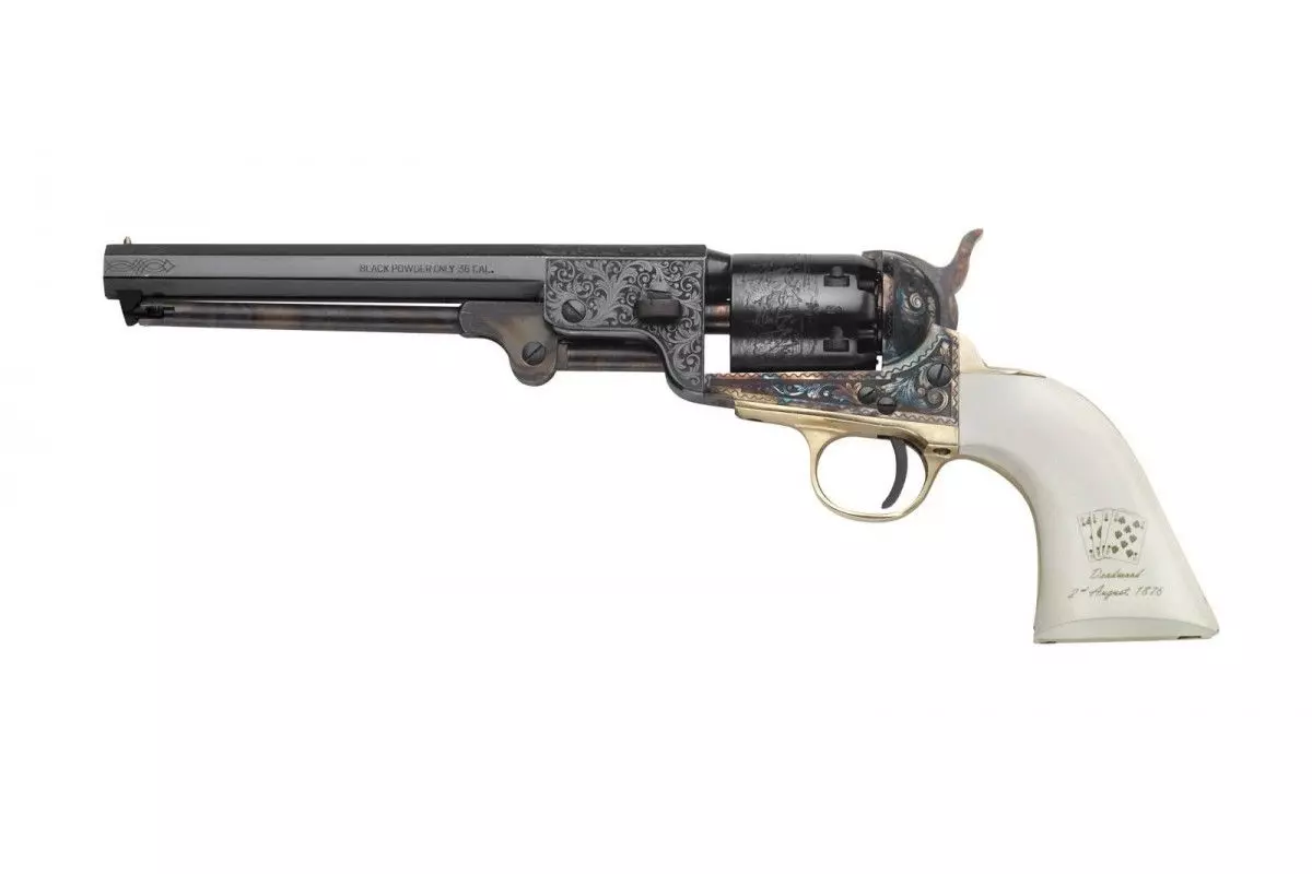 Révolver poudre noire Pietta 1851 Colt Navy Yank Wild Bill Hickok édition limitée gravée acier calibre 44 