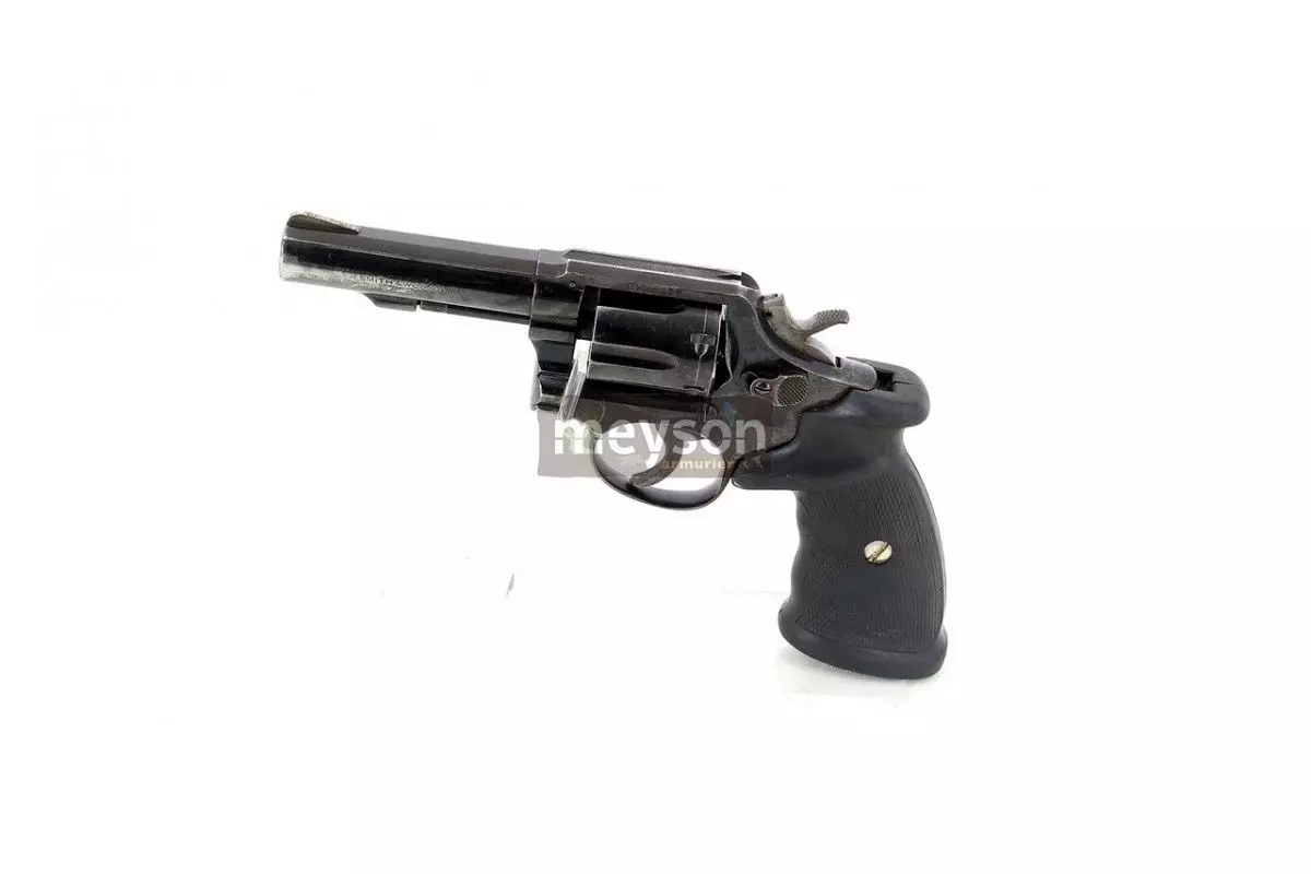 Revolver Smith et Wesson modèle 10-6 calibre 38 SP 